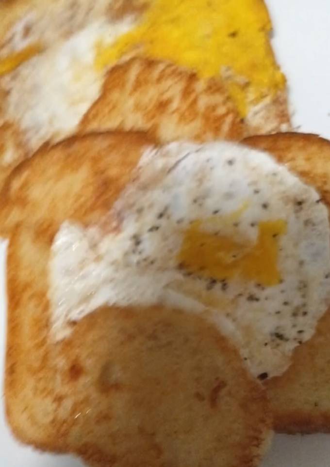 A picture of Toad In The Hole Breakfast Toast.