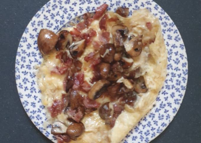 A picture of Parmesan Bacon Mushroom Omelette.