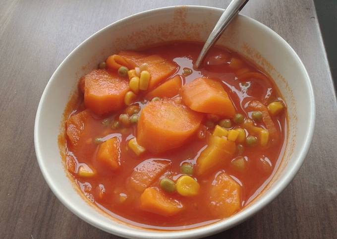 A picture of Warm Vegetable Soup.