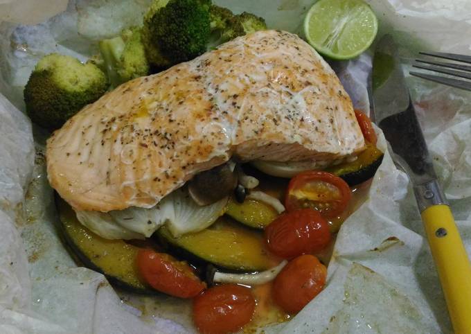 A picture of Baked Salmon and Vegetables.