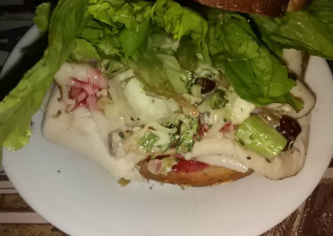 A picture of Dean's Raspberry Turkey Vegetable Sandwich.