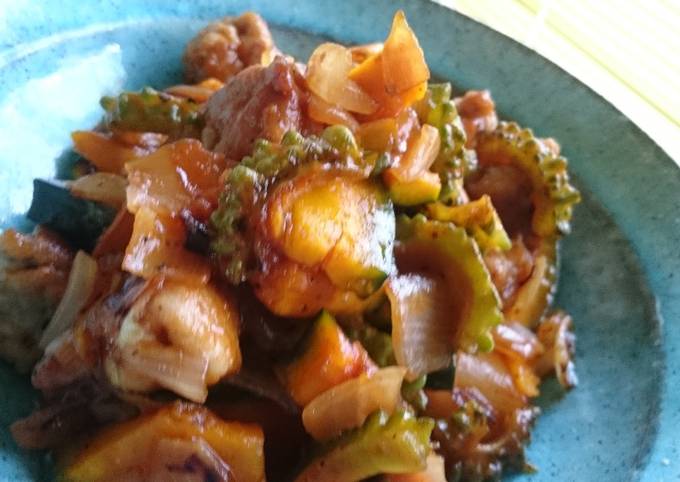 A picture of Sweet & sour pork of summer vegetables.