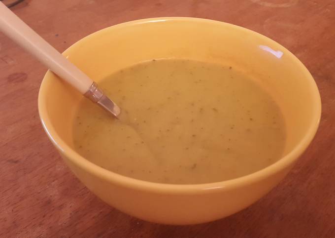 A picture of Vegetable Cream Soup.