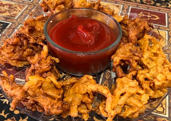 A picture of Onion pakora.