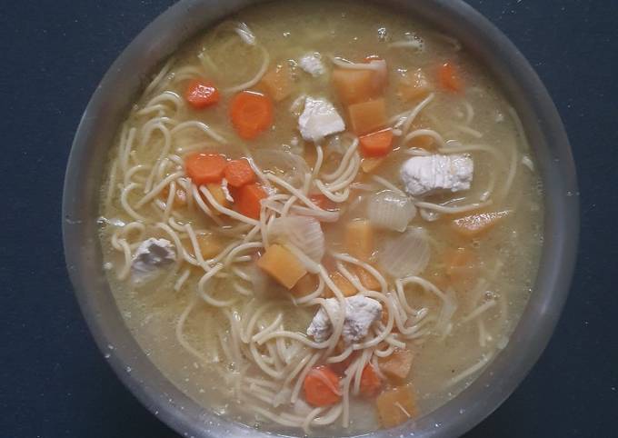 A picture of Chicken Vegetable Chicken Spaghetti Soup.