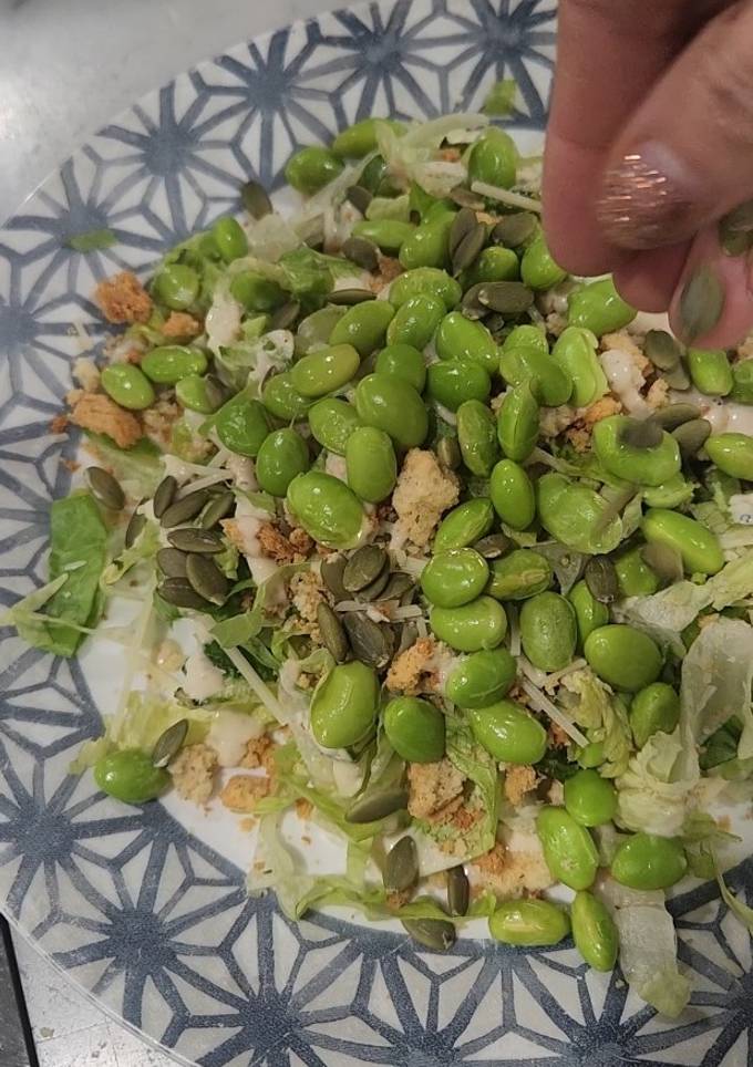 A picture of Edamame salad.