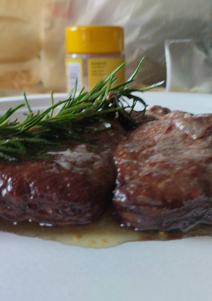 A picture of Steak meltique.