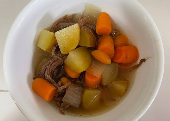 A picture of Jan’s vegetable beef soup.