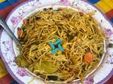 A picture of Stir fried vegetable noodles.