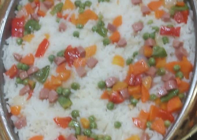 A picture of Vegetables white rice.