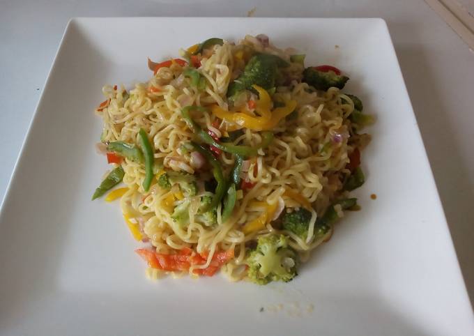 A picture of Noodles with vegetable#vegetable contest.