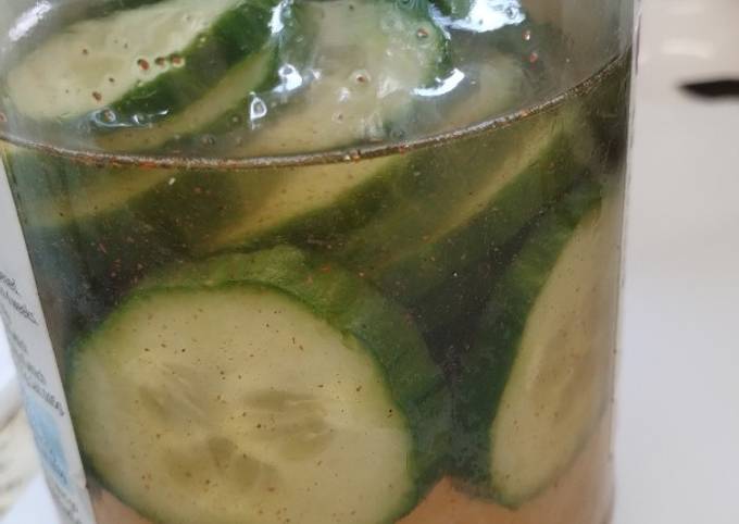 A picture of 🥒 pickled cucumber 🥒.