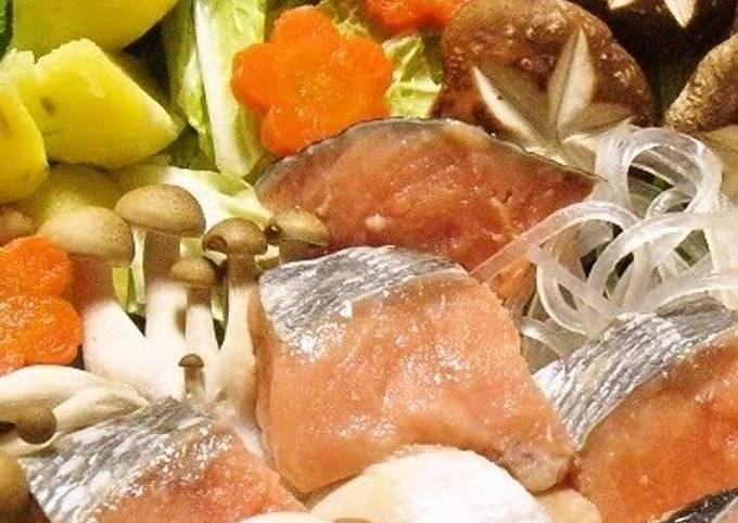 A picture of Hokkaido Specialty: Salmon & Vegetable Hotpot.