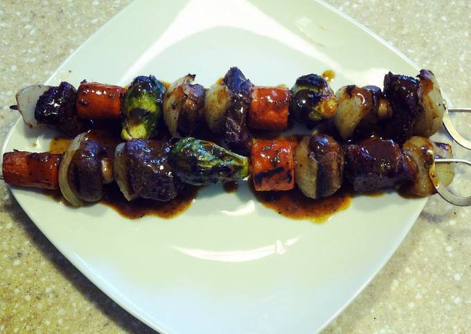 A picture of Beef Short Rib and Vegetable Kabobs.