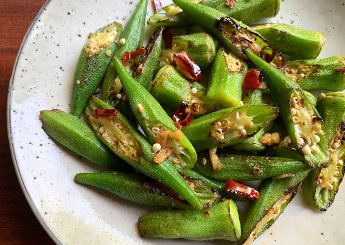 A picture of Stir-fried Okra with Garlic & Chilli.