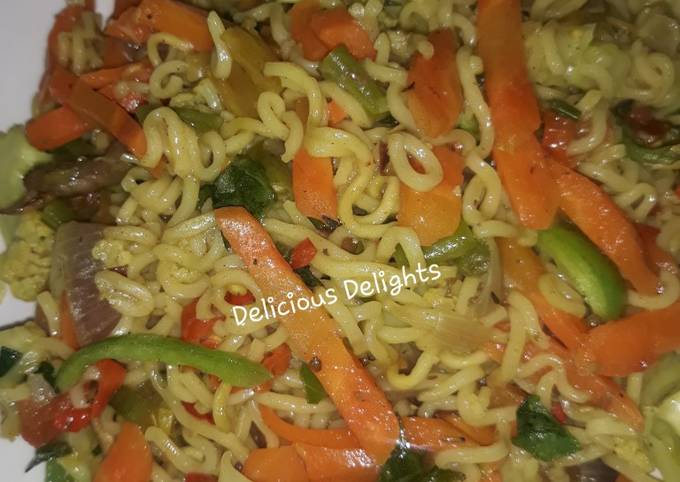 A picture of Chicken vegetable noodles.