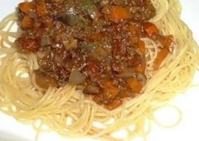 A picture of Meat Sauce (Bolognese) with Plenty of Vegetables.