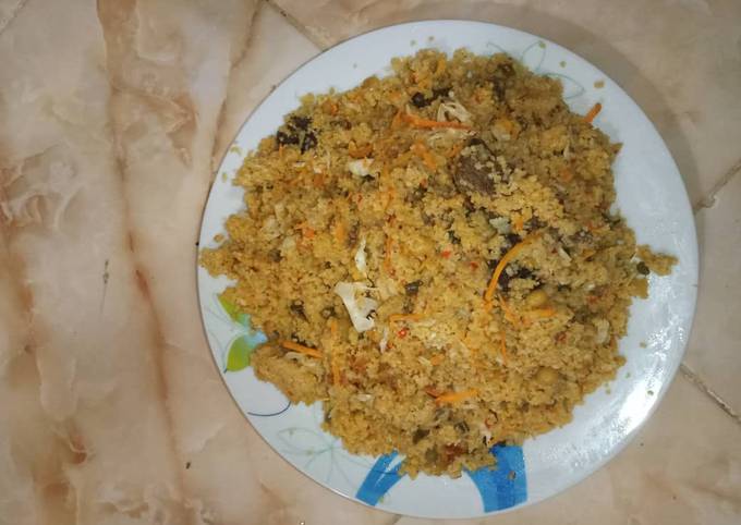 A picture of Cuscus with vegetables.