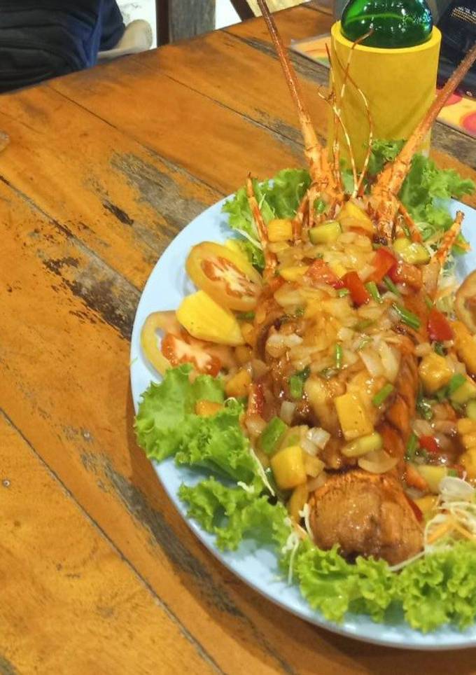 รูปของ กุ้งมังกรทอดราดซอสเปรี้ยวหวาน