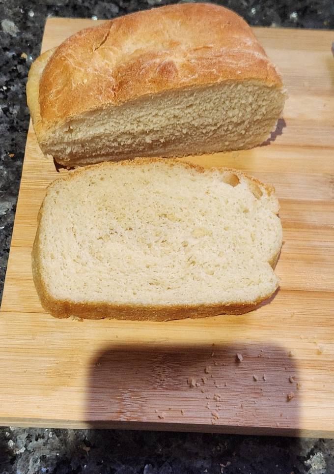 A picture of Homemade Sandwich ("sliced") Bread.