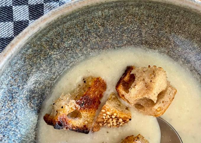 A picture of Jerusalem Artichoke and Cauliflower Soup with miso Croutons.