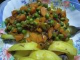 A picture of Potato wedges and vegetable stew.