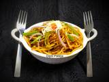 A picture of Vegetable Hakka Noodles.