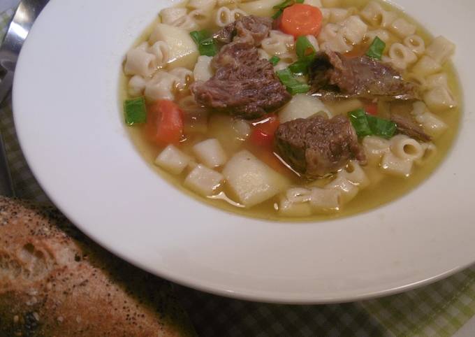 A picture of Beef Vegetable Soup (Kreatosoupa me laxanika).