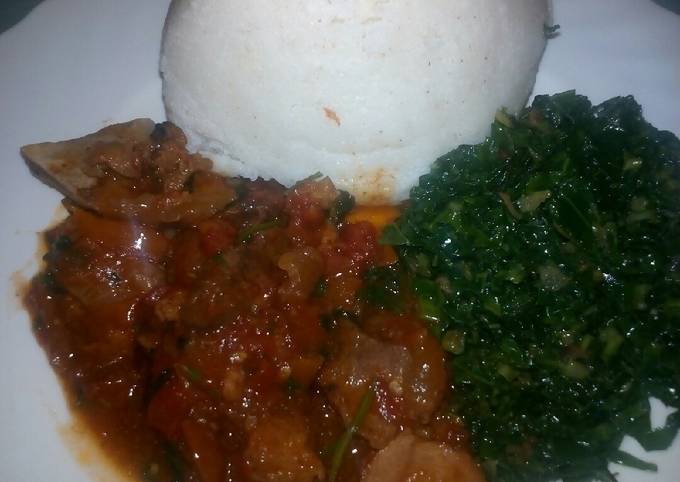 A picture of Beef stew,veges and ugali.