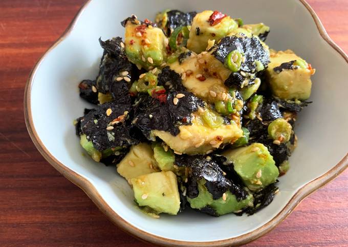 A picture of Avocado & Nori Salad.