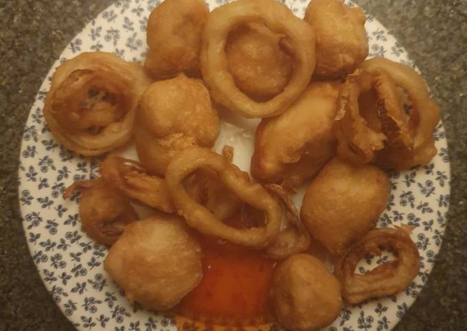 A picture of Triple cooked deep fried battered Onion an Chicken.