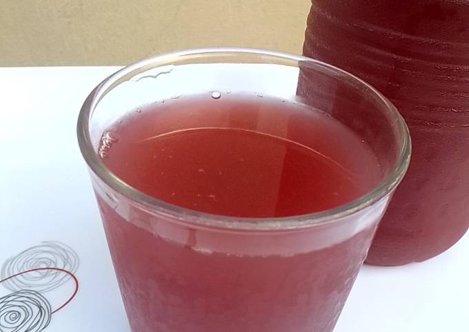 A picture of Mineral Water Beet Juice.