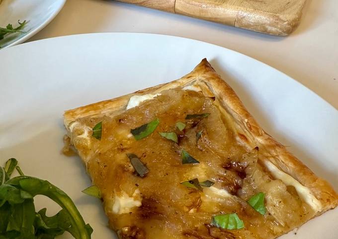 A picture of Goat Cheese and Caramelized Onion Tart.