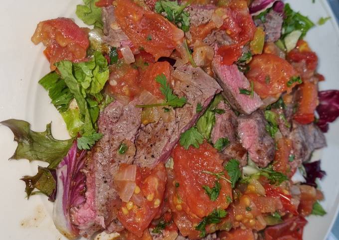 A picture of Tomato salsa beef salad.