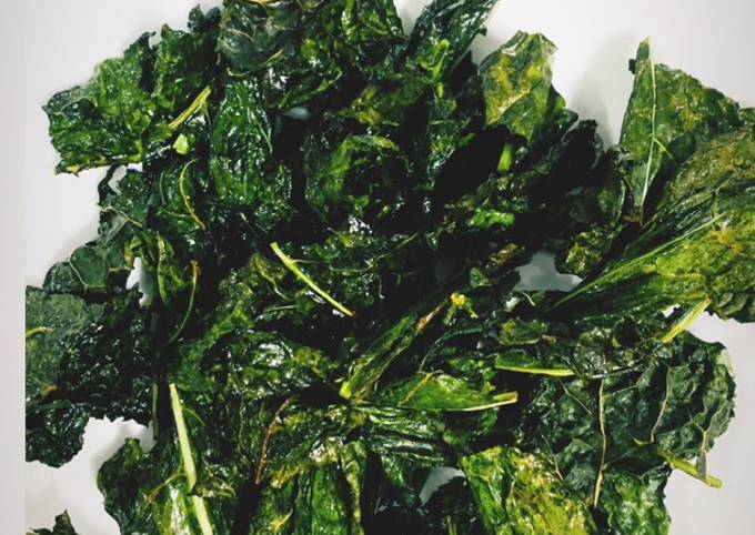 A picture of Kale Chips.