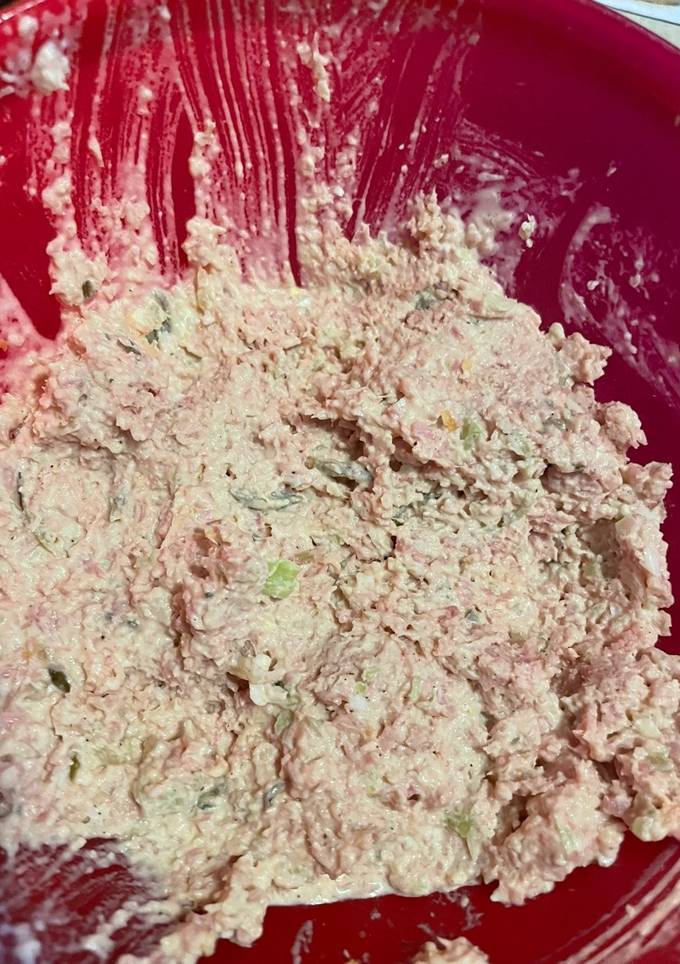 A picture of Ham Salad.