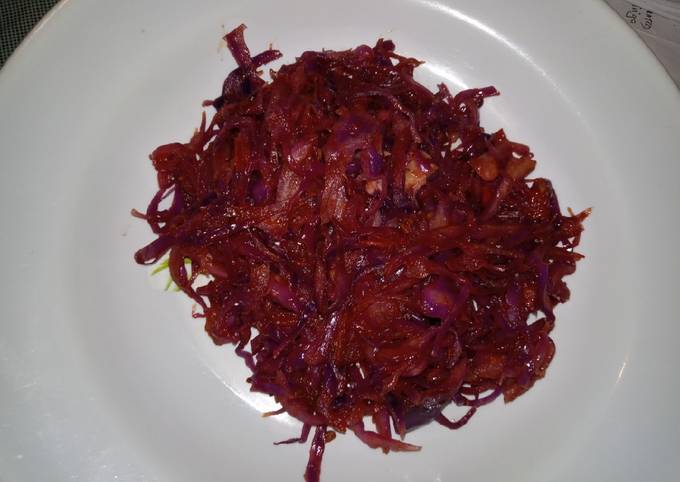 A picture of Stewed Purple Cabbage.