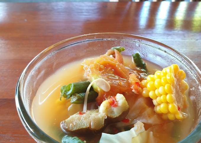 A picture of Sour vegetables soup.