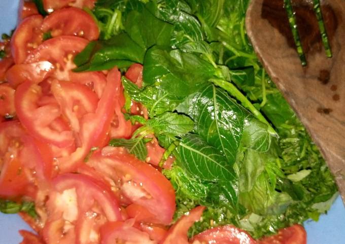 A picture of Fried Sukuma wiki with Amaranth (Terere).