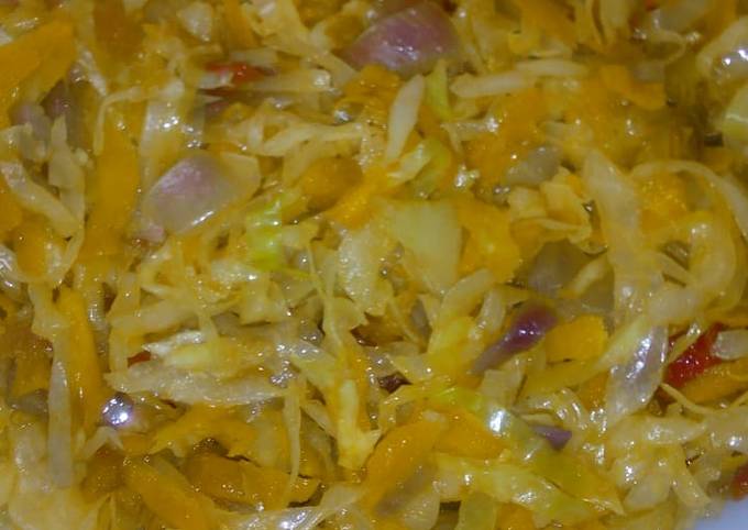 A picture of Fried cabbage.