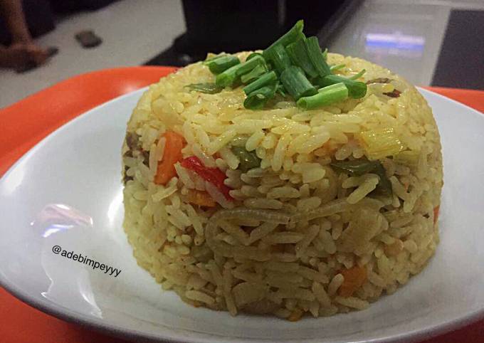 A picture of Mixed vegetable rice.