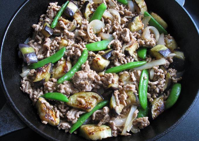 A picture of Minced Meat & Veggies with Teriyaki Sauce.