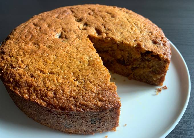 A picture of Dates & Carrot Cake.