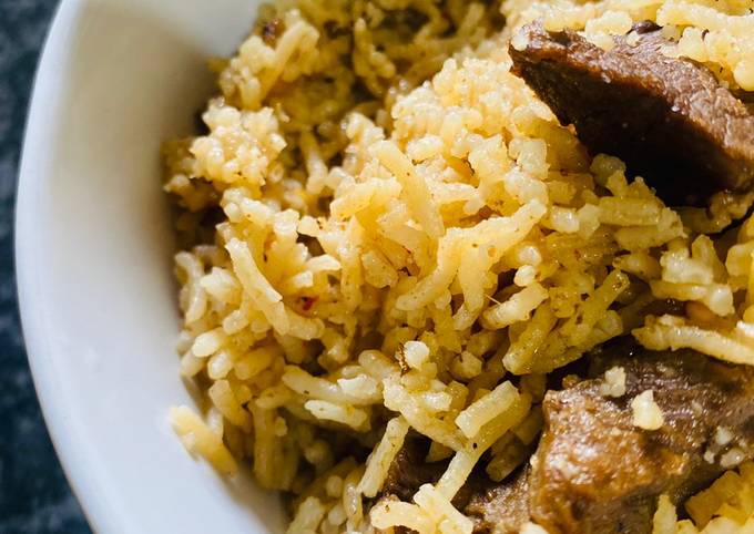 A picture of Mutton Yakhni Pulao.