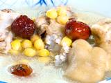 A picture of Pork Trotter Soup with Soybeans.