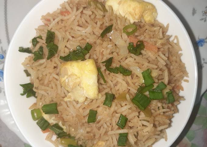 A picture of Vegetable smoky Fried Rice😊.