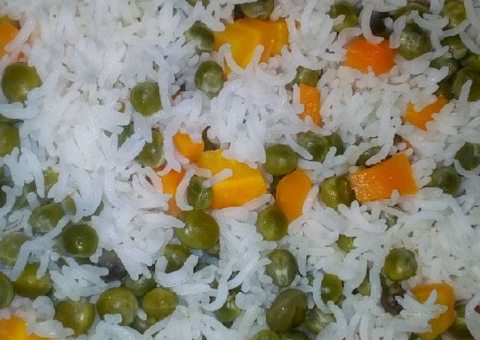 A picture of Vegetable rice.