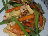 A picture of Vegetable stir fry tofu.