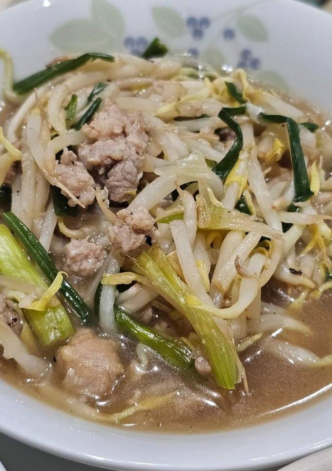 รูปของ ผัดถั่วงอกใส่หมูสับ