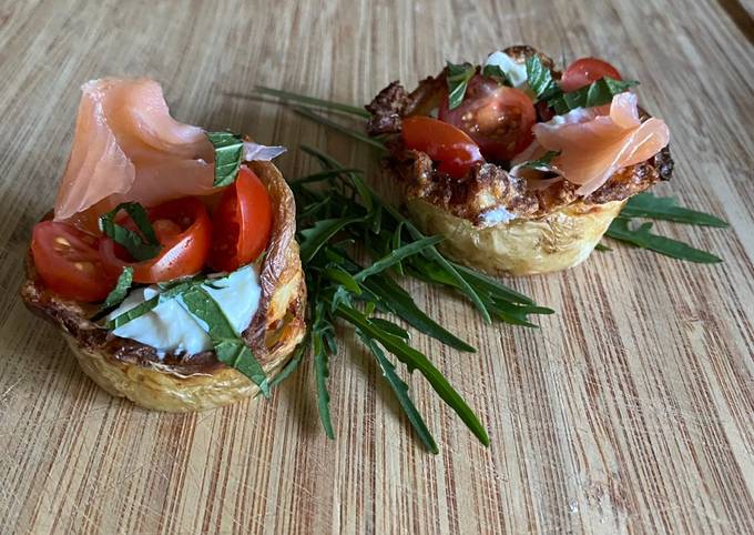 A picture of 'Tato Pots with Sinodun Hill, Soused Tomatoes and Smoked Salmon.